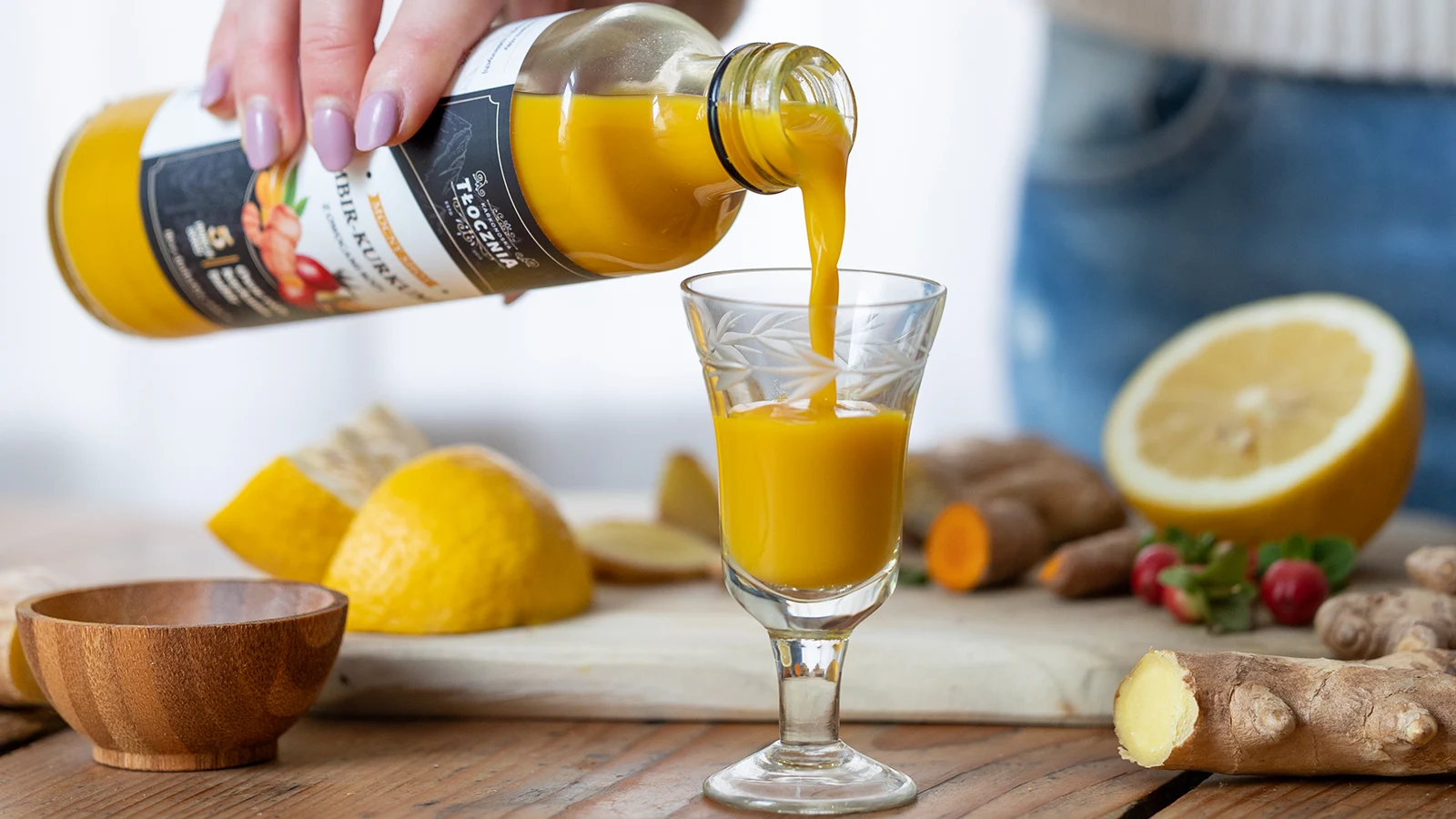 Shot z imbiru i kurkumy codziennie – 7 powodów, które Cię zaskoczą