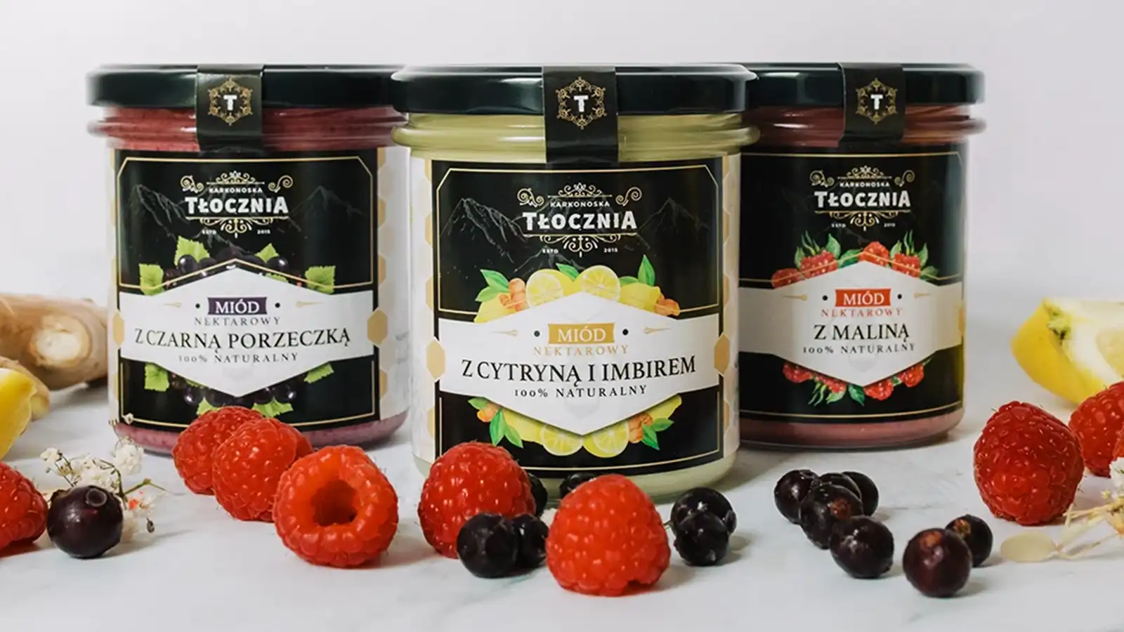Miód z liofilizowanymi owocami – co to jest i dlaczego staje się hitem naturalnych słodkości?